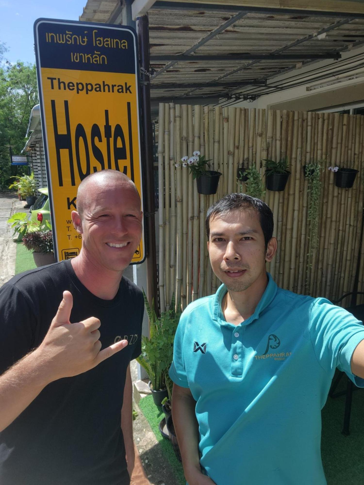 Theppahrak Hostel Khaolak Khao Lak Exterior foto